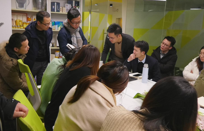 化妝品全案策劃公(gōng)司助力企業開拓市場的關鍵步驟